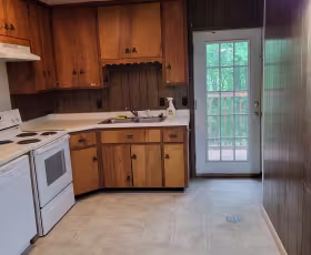 deck hill kitchen